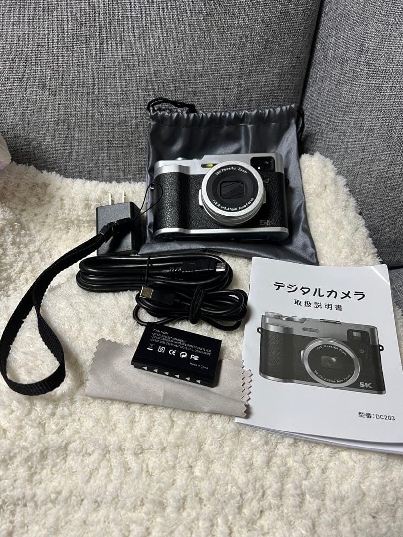 コンパクトデジタルカメラ ブラック