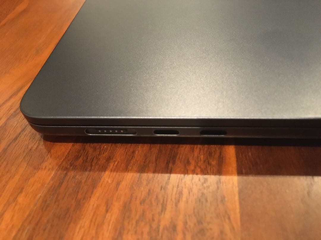 MacBook Air 2023 M2 15インチ