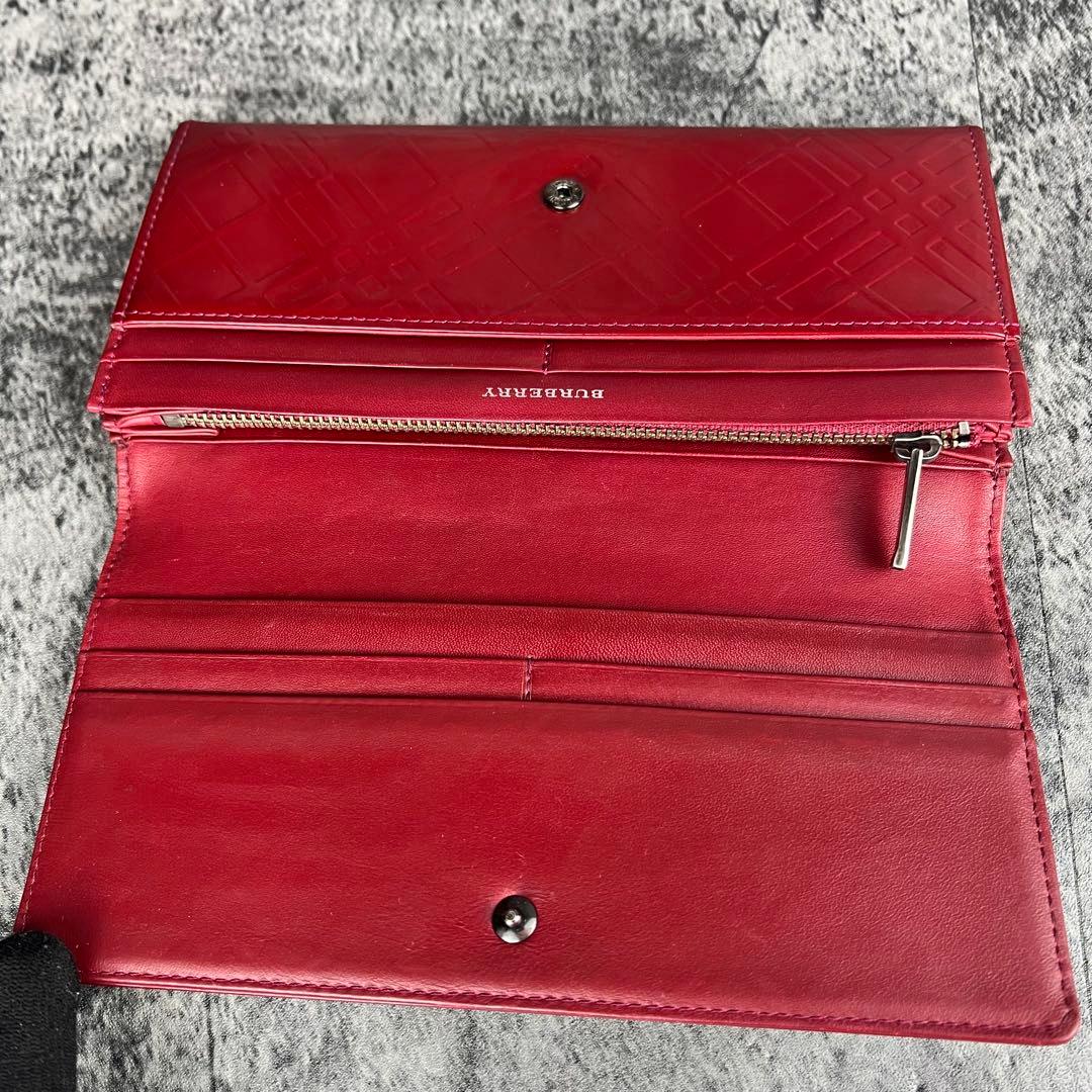 BURBERRY パテントレザー 型押し 二つ折り長財布 レッド