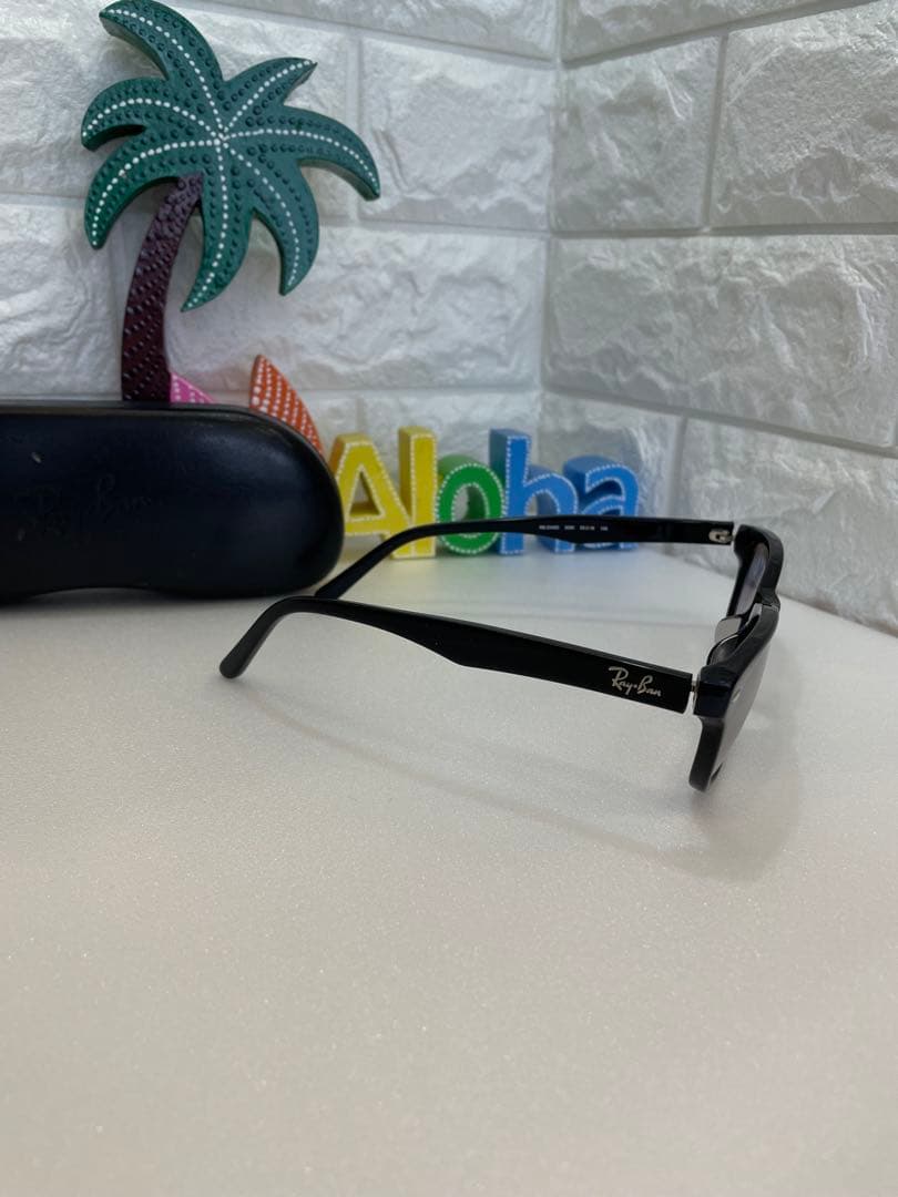 Ray-Ban（レイバン）**「RB5345D」**に、カラーレンズ