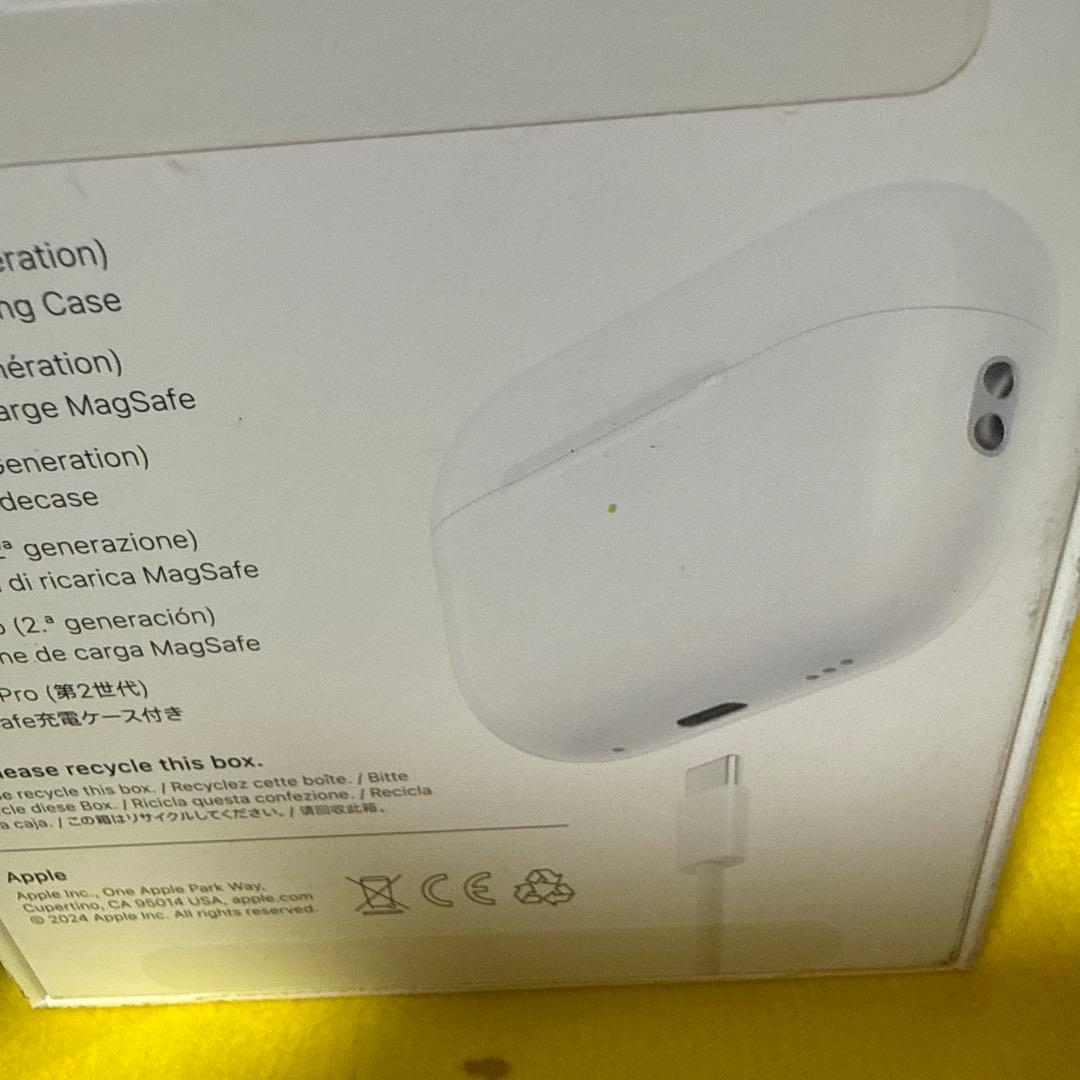 AirPods Pro 第2世代 MagSafeと社外品のケースとインナーピース