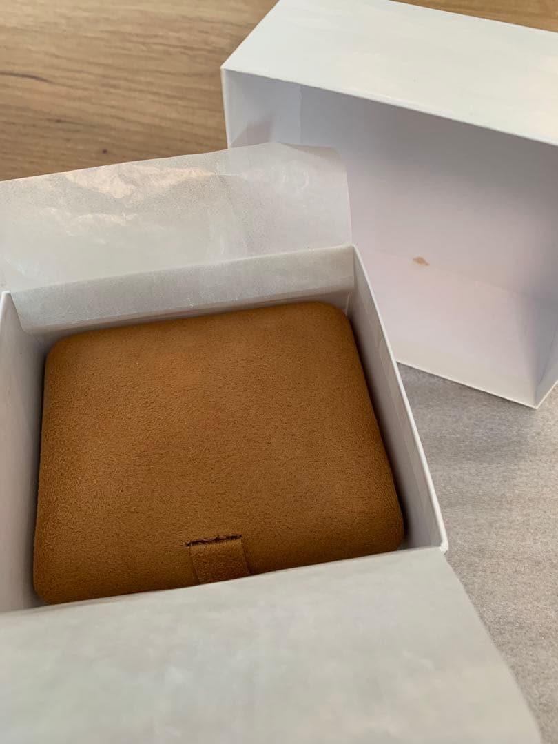 三越宝石サロン　バングル　K18 ダイヤモンド