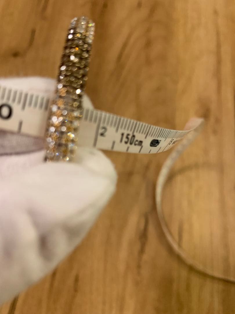 三越宝石サロン　バングル　K18 ダイヤモンド