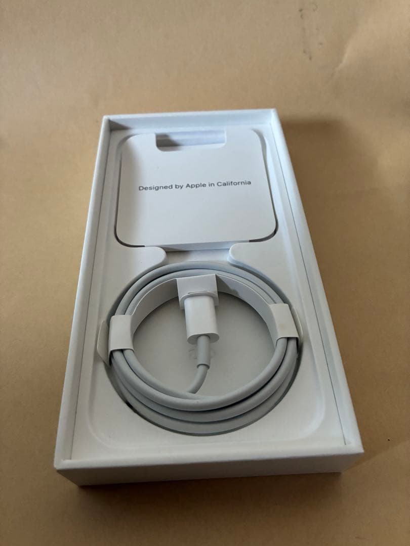 Apple iPhone 13 miniホワイト 本体 箱、充電ケーブル付き