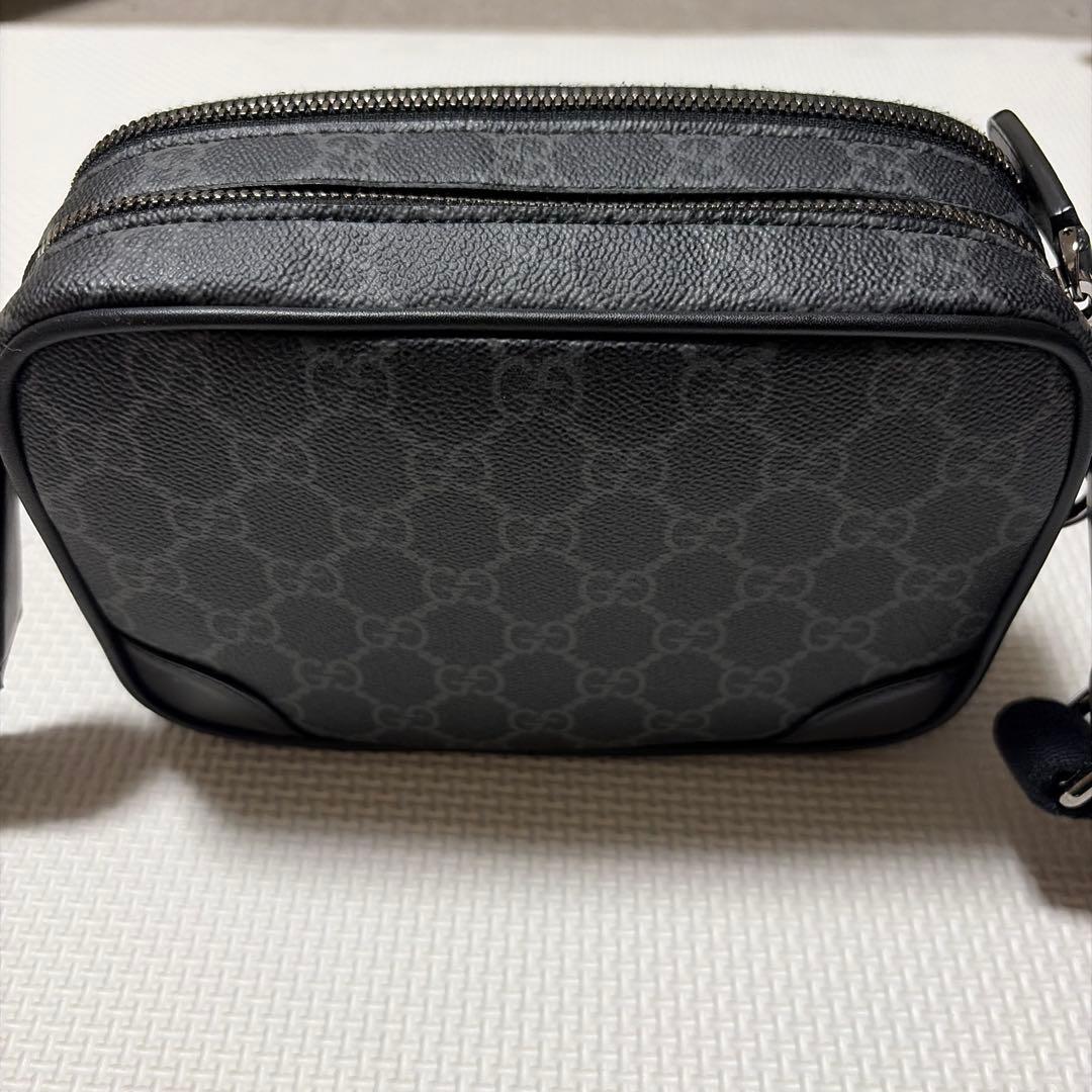 ベ*た様 グッチ ブラック レザー ショルダーバッグ