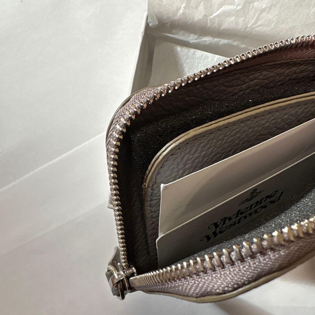 未使用　ヴィヴィアン ウエストウッド　ケース