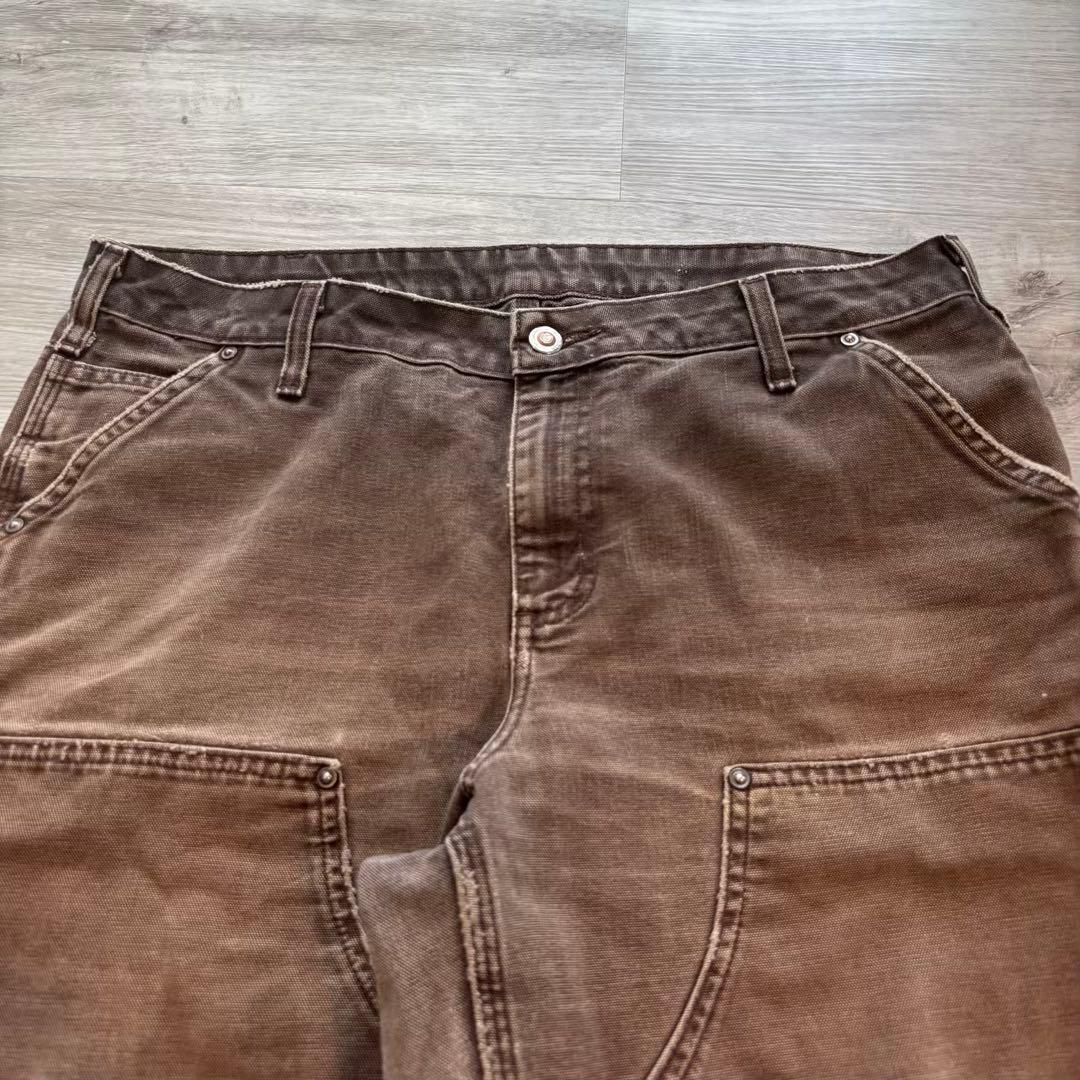 【Carhartt】ブラウン ダブルニーUSAファブリック 太シルエット#547