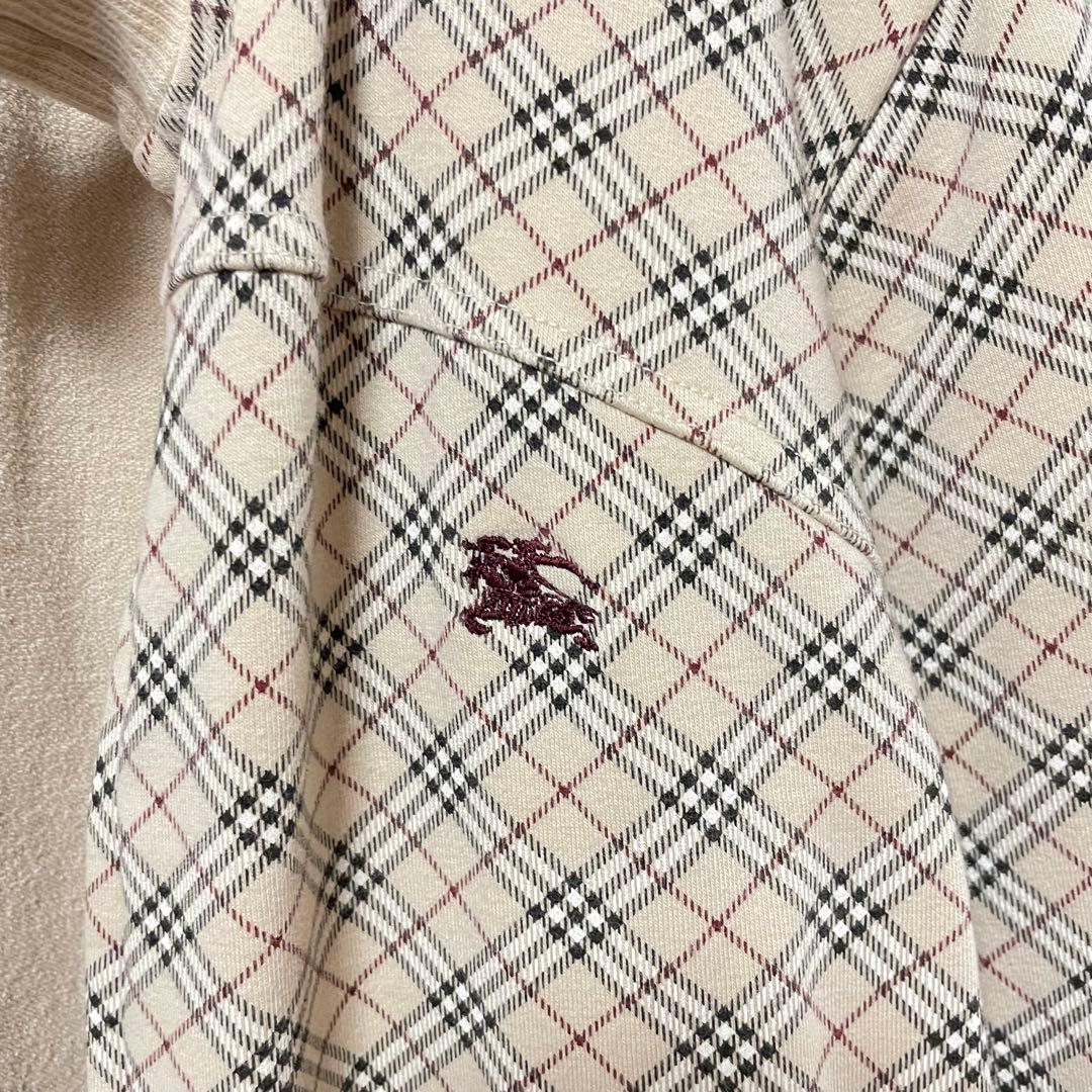 バーバリーブルーレーベル　ジップアップパーカー