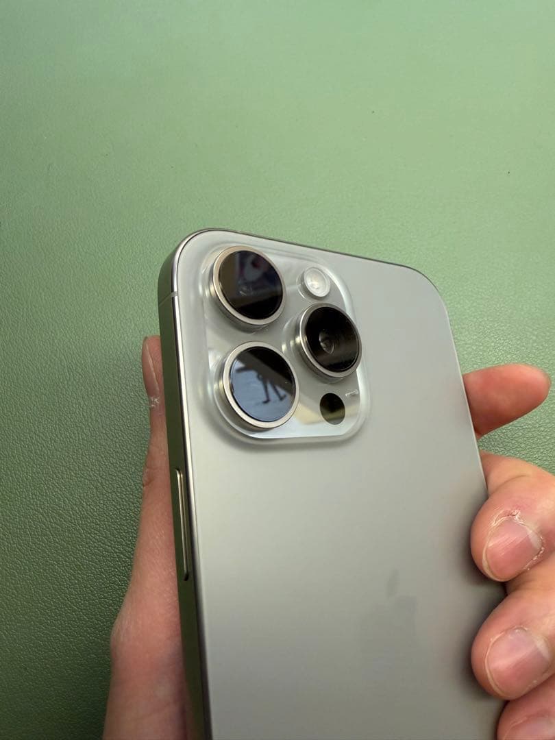 iPhone 16Pro Max ナチュラルチタニウム　256G