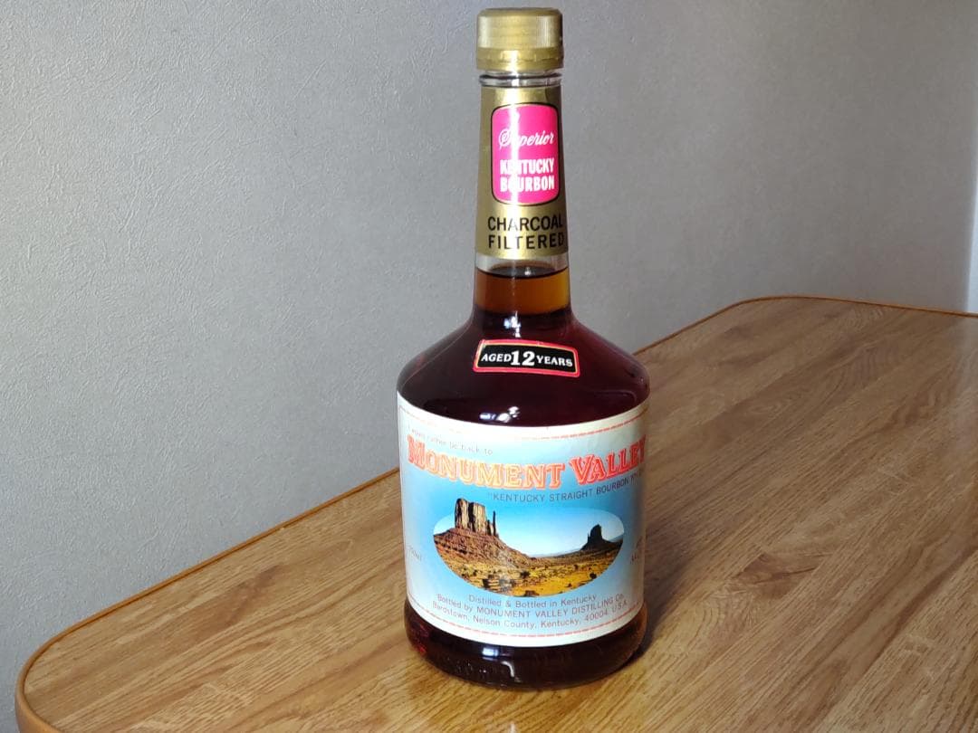 【未開封品】モニュメント バレー 12年バーボンウイスキー 750ml 40%