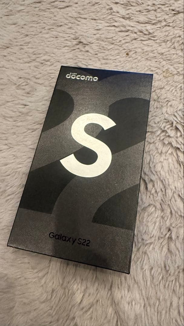 docomo Galaxy S22 ホワイト 本体