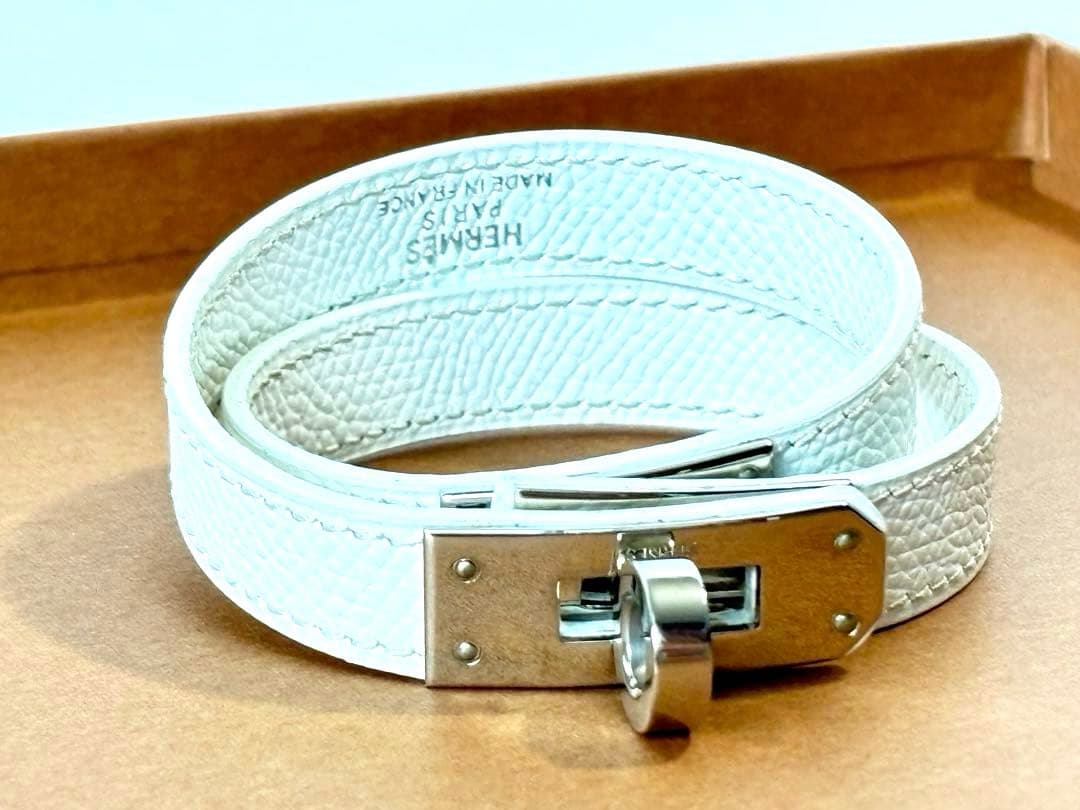 美品 レザーブレスレット ケリー ドゥブルトゥール ホワイト 腕周り約１６ｃｍ