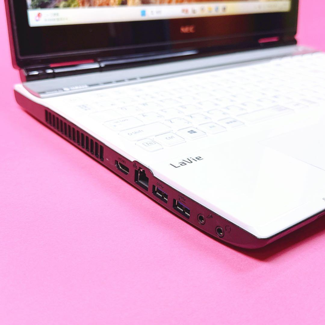 タッチパネル‼️極速i7 windows11 SSD⭐️カメラ付ノートパソコン白