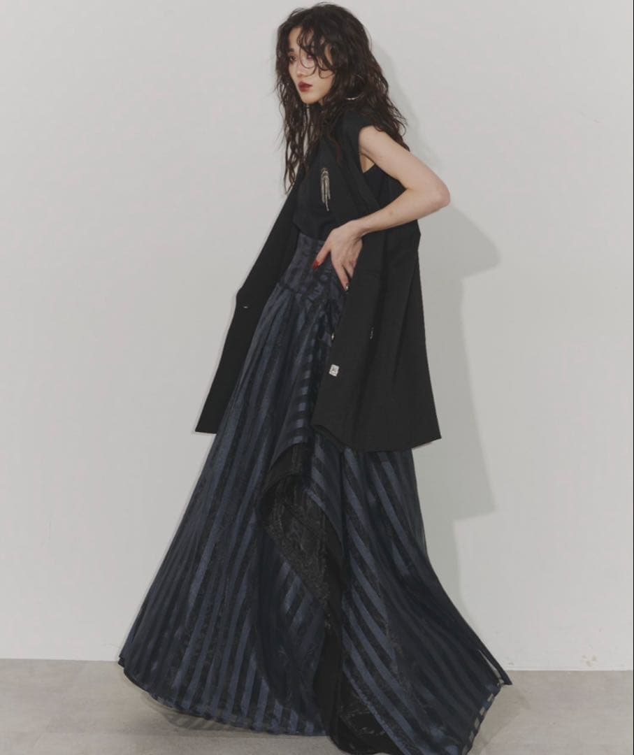 Chris TROIS. Collected Bijoux vest②