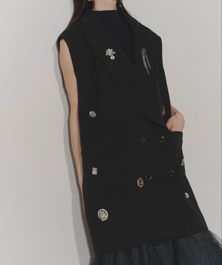 Chris TROIS. Collected Bijoux vest②