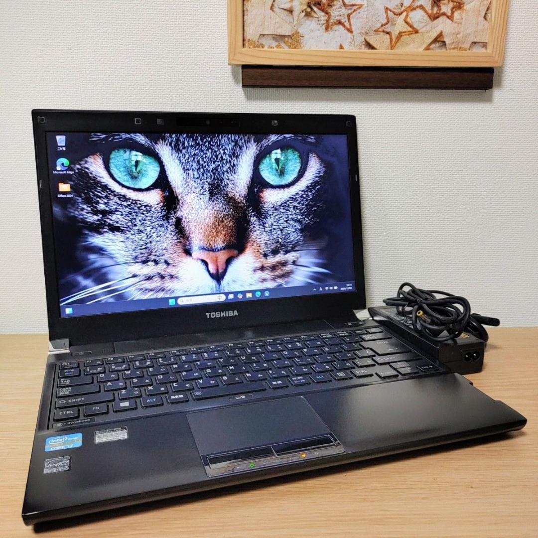 TOSHIBA dynabook Corei7 メモリ8GB SSD256GB