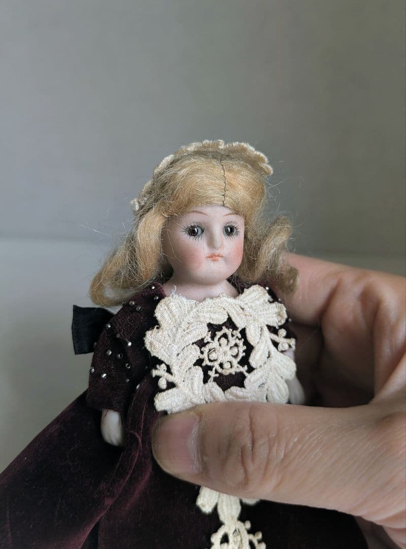 ミニョネット　ドイツ　アンティーク　ビスクドール