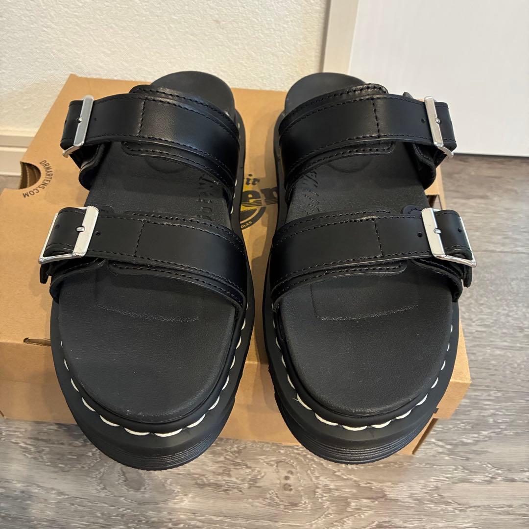 【即発送】Dr. Martens ドクターマーチン 限定　MYLES サンダル