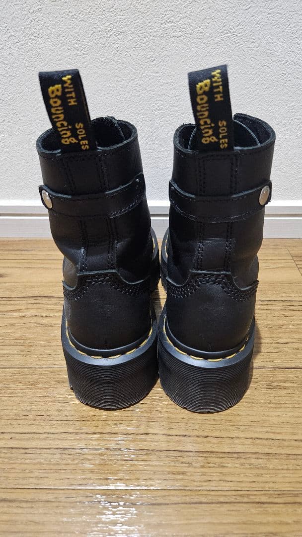 Dr. Martens ブラック 厚底ブーツ　箱無し