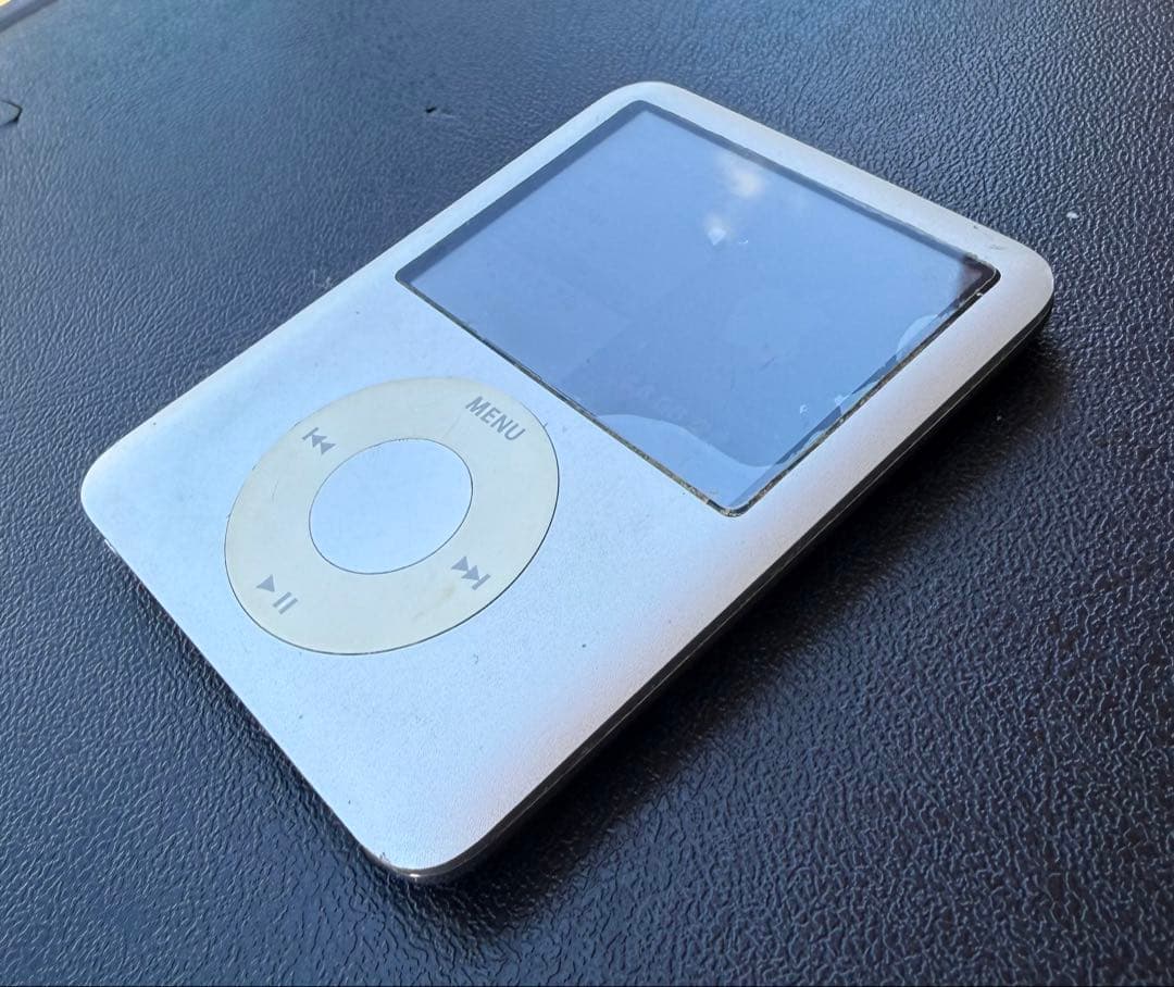 iPod nano 第3世代　4GB 初期化済み