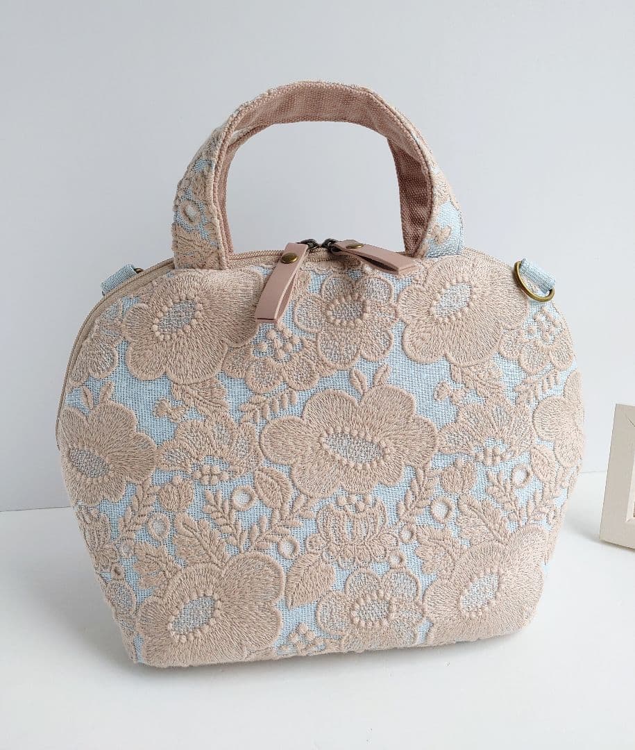 １点のみ　ミナペルホネン　smile flower ミニサイズ　まるいファスナー