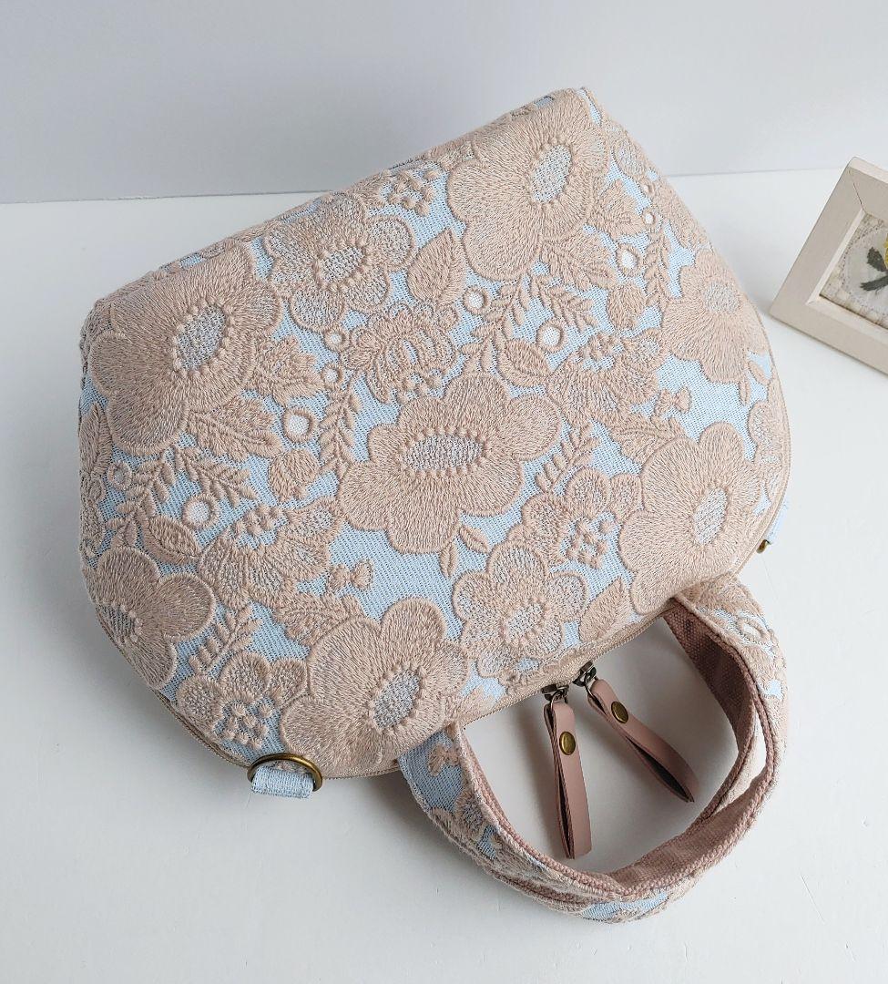 １点のみ　ミナペルホネン　smile flower ミニサイズ　まるいファスナー