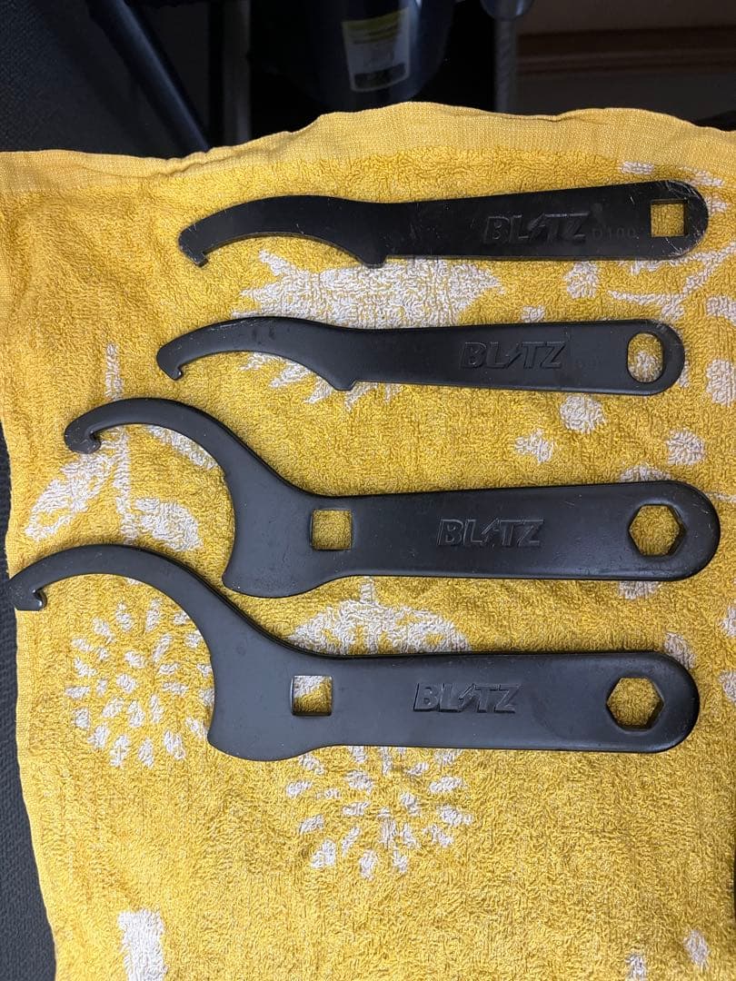 ブリッツ車高調　ハリアー　レクサス　NXなど