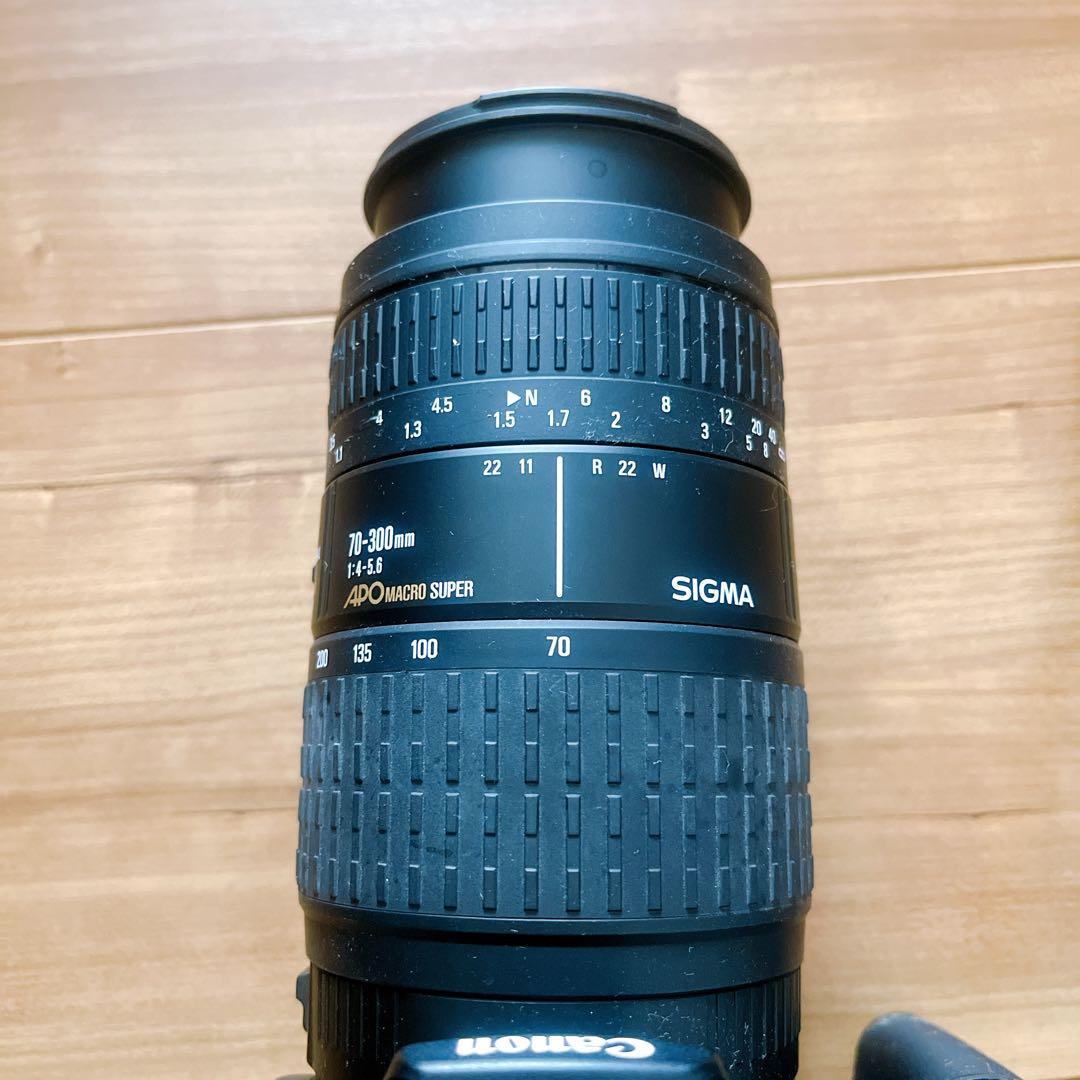 Canon 一眼レフカメラ　EOS kiss デジタルカメラ