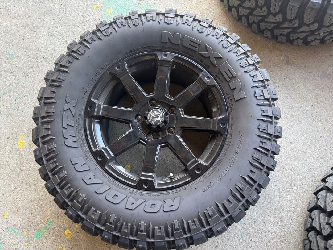 JKラングラー　LT285/70R17 4本