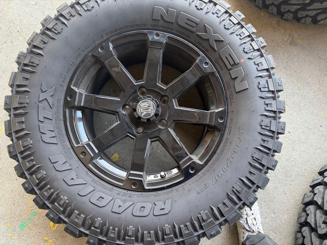 JKラングラー　LT285/70R17 4本