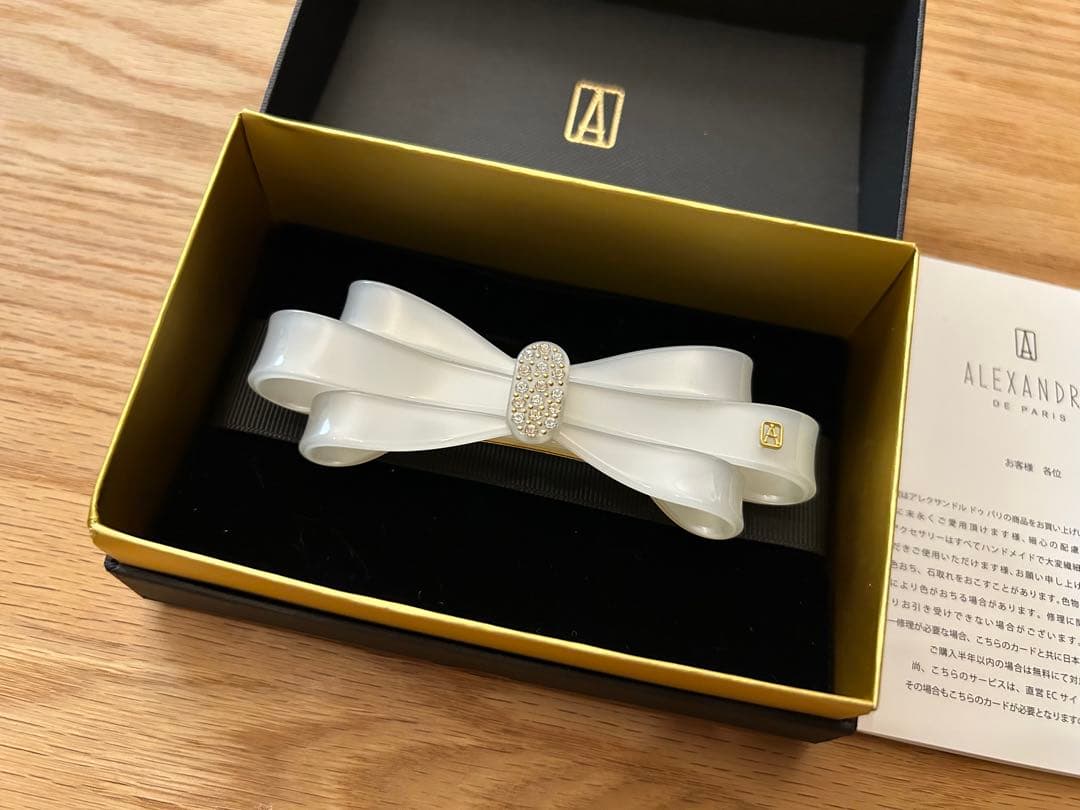 acoさま専用　アレクサンドルドゥパリ スワロフスキーが豪華なバレッタ 美品