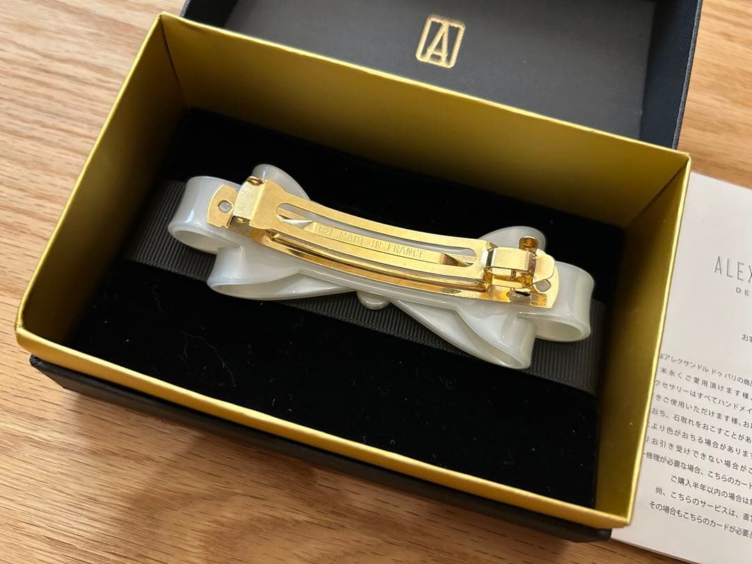 acoさま専用　アレクサンドルドゥパリ スワロフスキーが豪華なバレッタ 美品