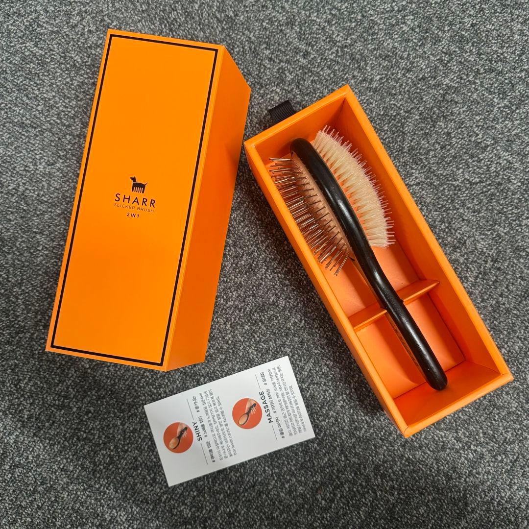SHARR スリッカーブラシ 黒・白