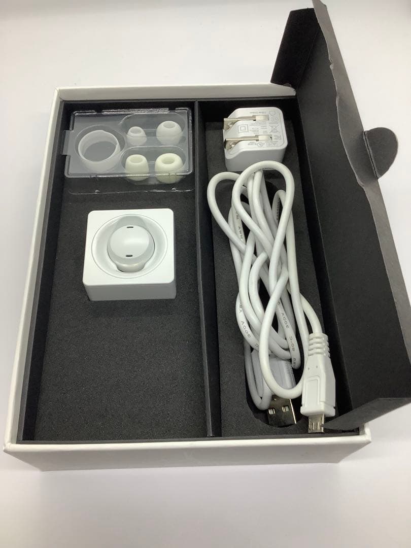 Olive Smart Ear イヤホン ホワイト 送料無料！