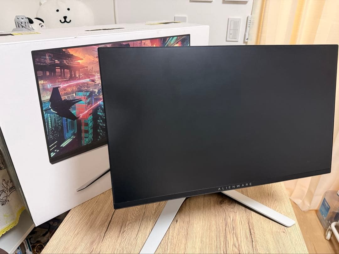 Alienware AW2521HFL ルナライトカラー（白）