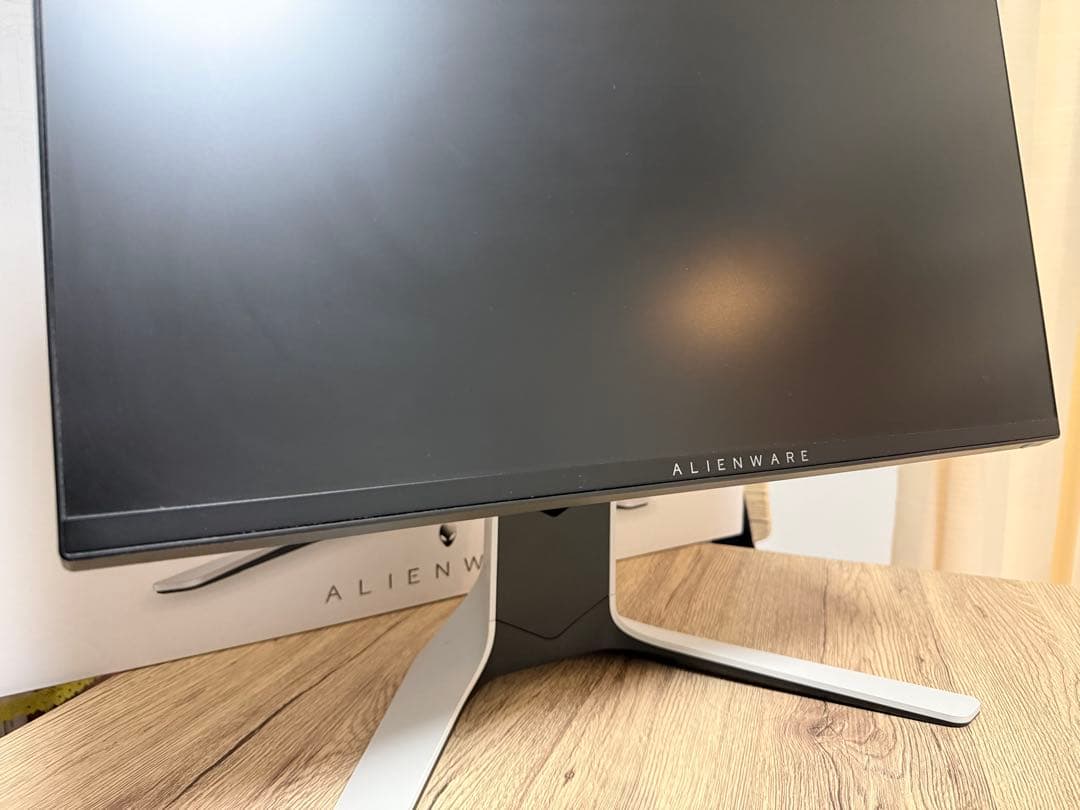 Alienware AW2521HFL ルナライトカラー（白）