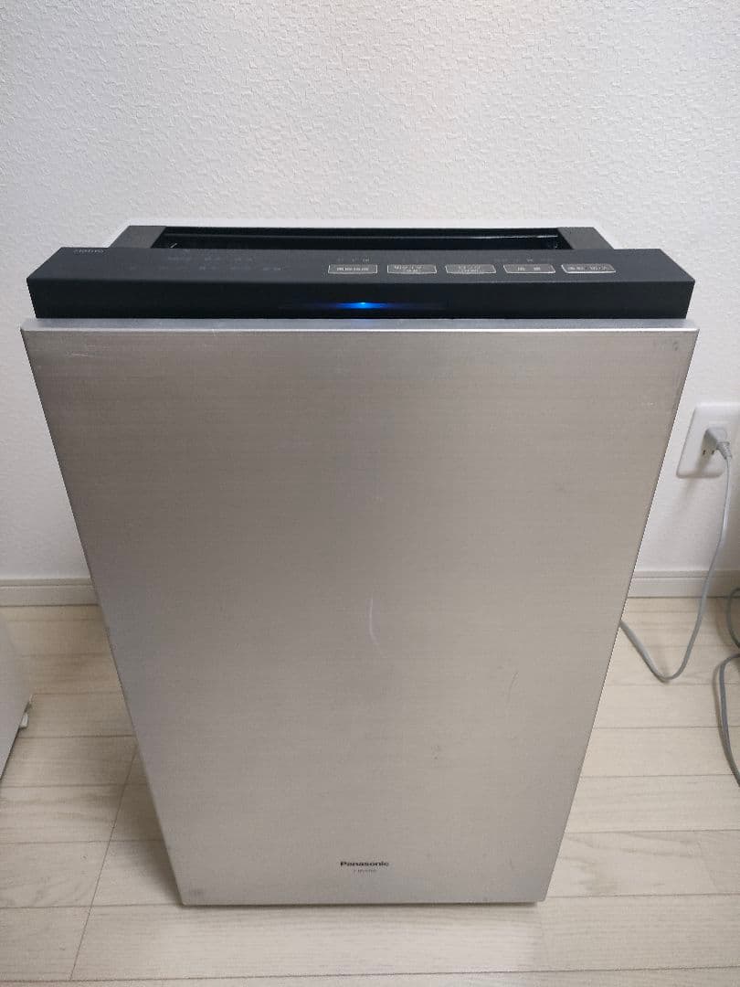 パナソニック　ジアイーノ　次亜塩素酸空間除菌脱臭機　F-MV4100 シルバー