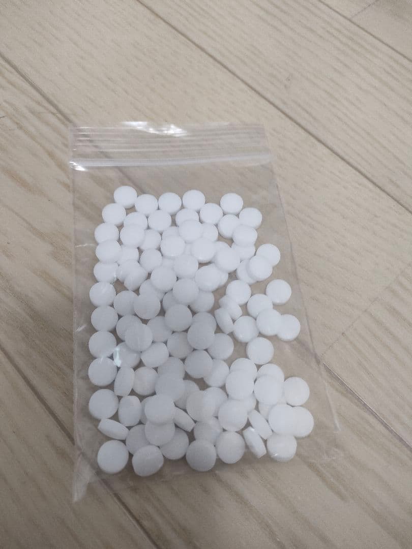 パナソニック　ジアイーノ　次亜塩素酸空間除菌脱臭機　F-MV4100 シルバー