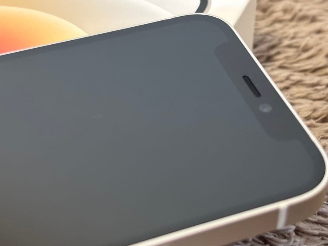 美品 iPhone12 mini 64GB