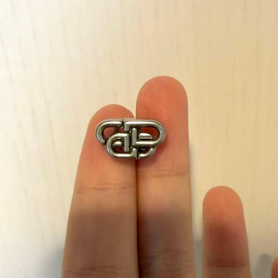 バレンシアガ　ピアス　片耳