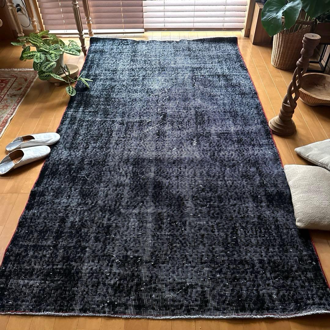 116.5×213.5オーバーダイ　ワンカラー赤ステッチ　トルコヴィンテージラグ