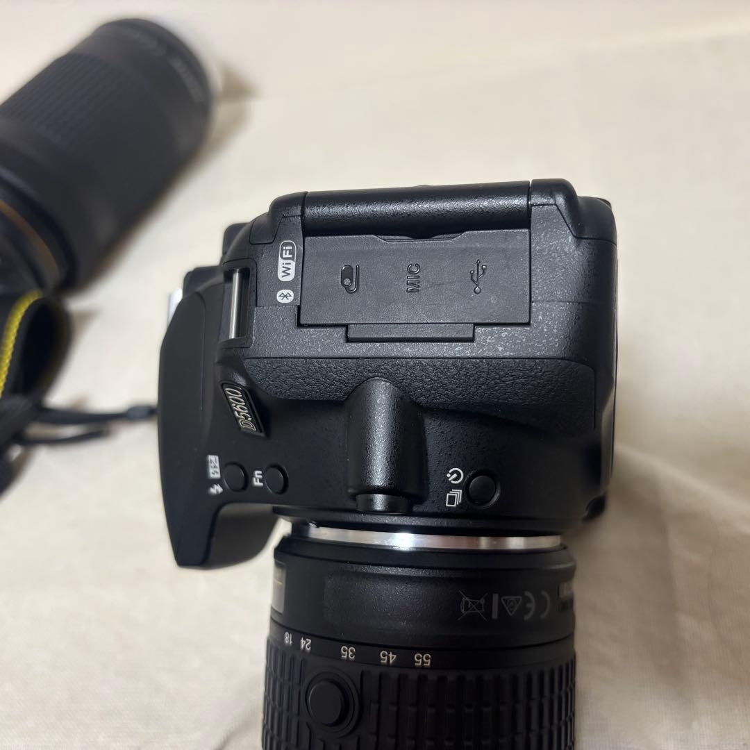 【極美品】使用回数少　Nikon D5600 ダブルズームキット