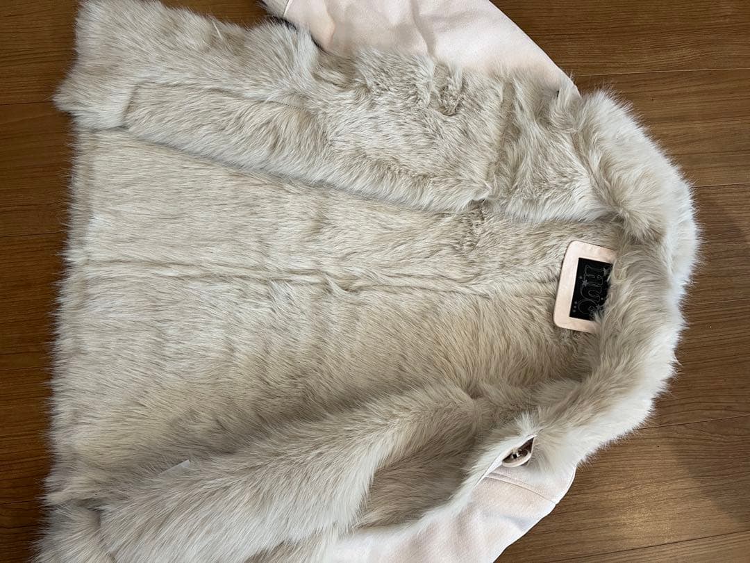 Hugyourskin ファー付き ライトピンク ジャケット
