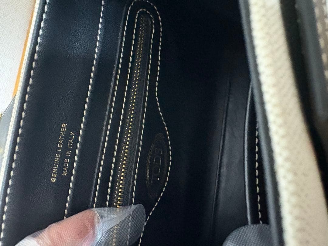 ｋ☆TOD'S タイムレスキャンパスハンドバッグ 黒/アイボリー