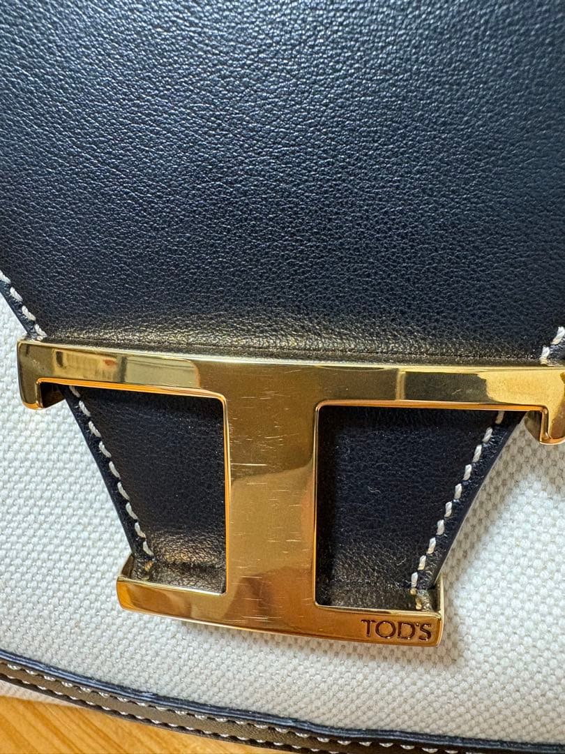 ｋ☆TOD'S タイムレスキャンパスハンドバッグ 黒/アイボリー