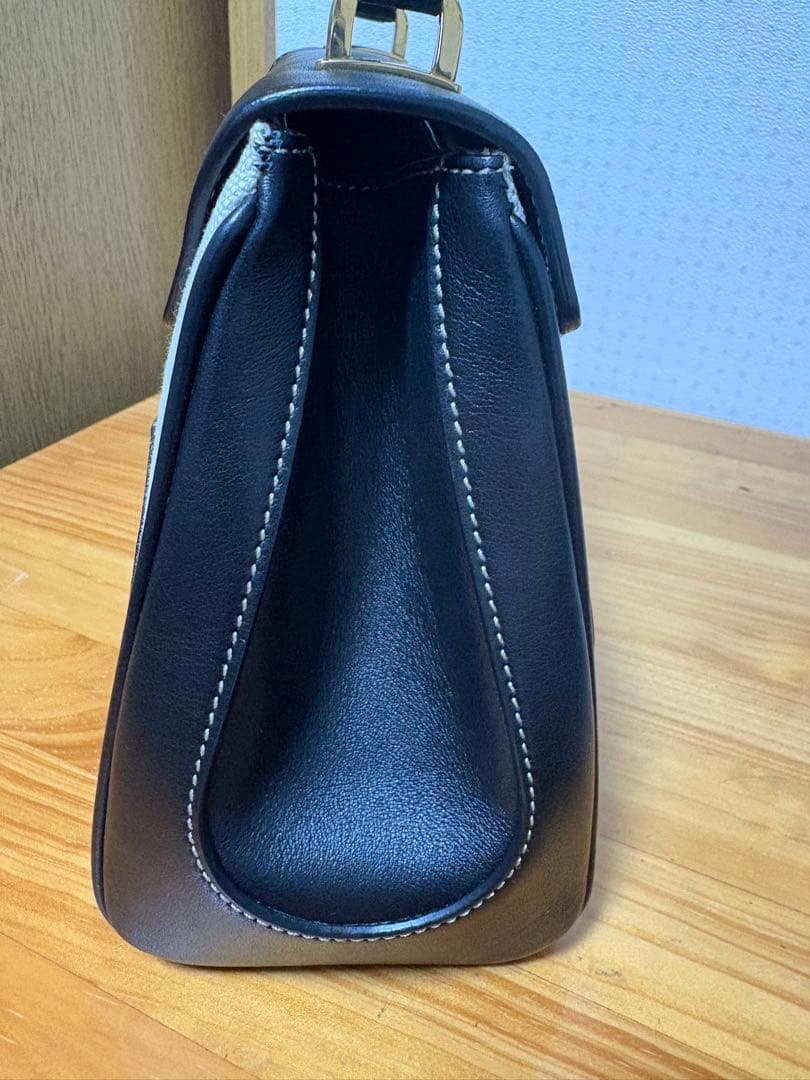 ｋ☆TOD'S タイムレスキャンパスハンドバッグ 黒/アイボリー