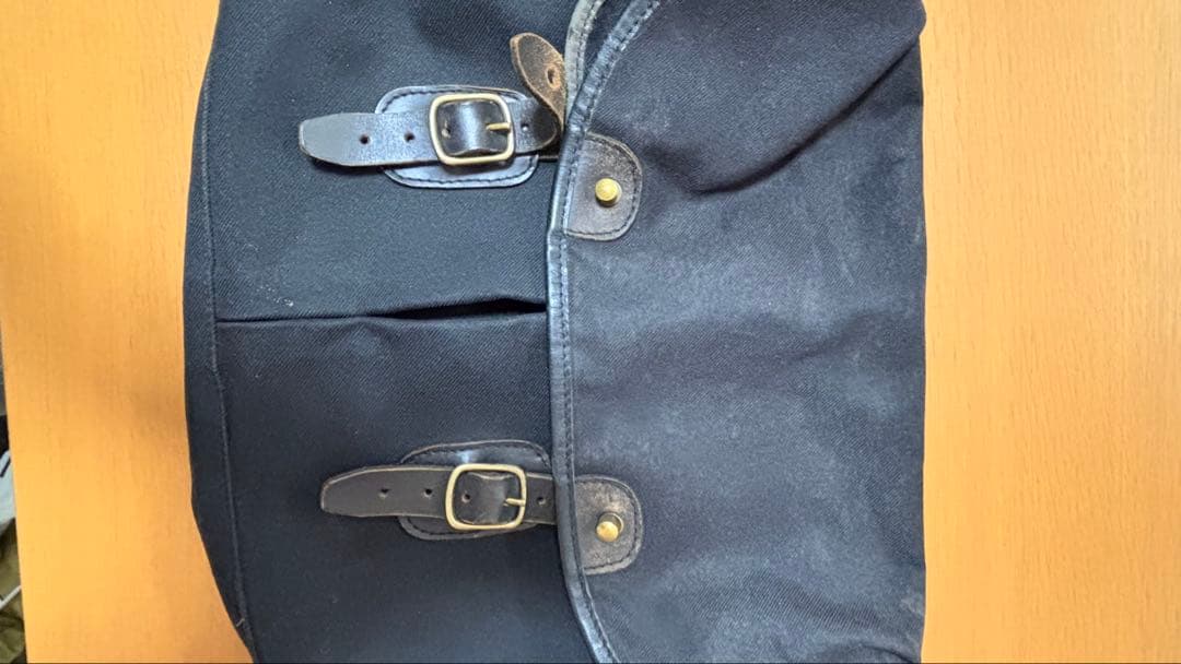 ブレディー　アリエルトラウト　ショルダーバッグ