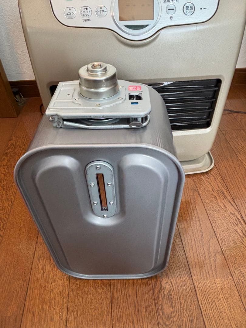 菅161 お勧め美品　整備済　コロナファンヒーター　〜13畳