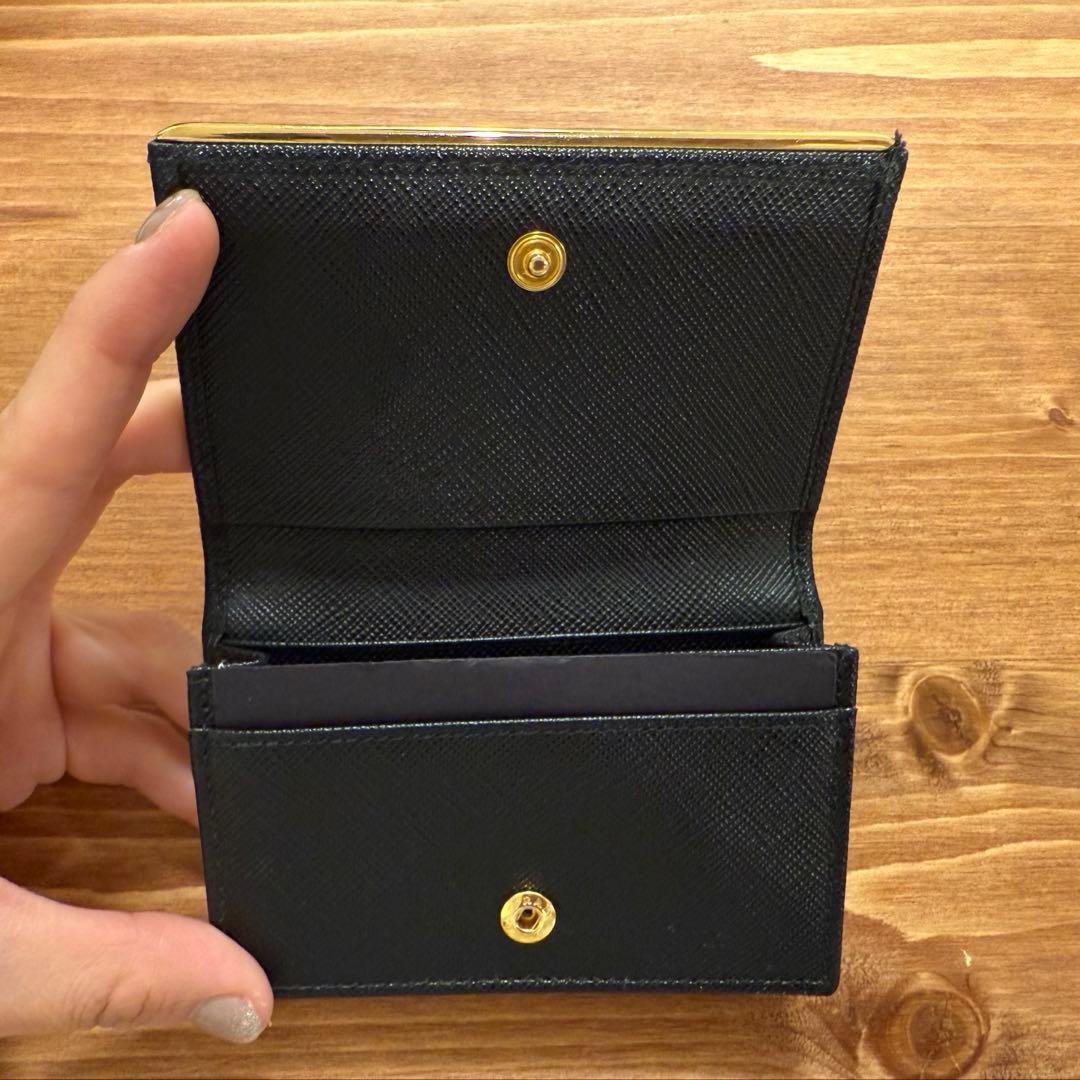 美品　PRADA プラダ　カードケース　名刺入れ　サフィアーノ　黒