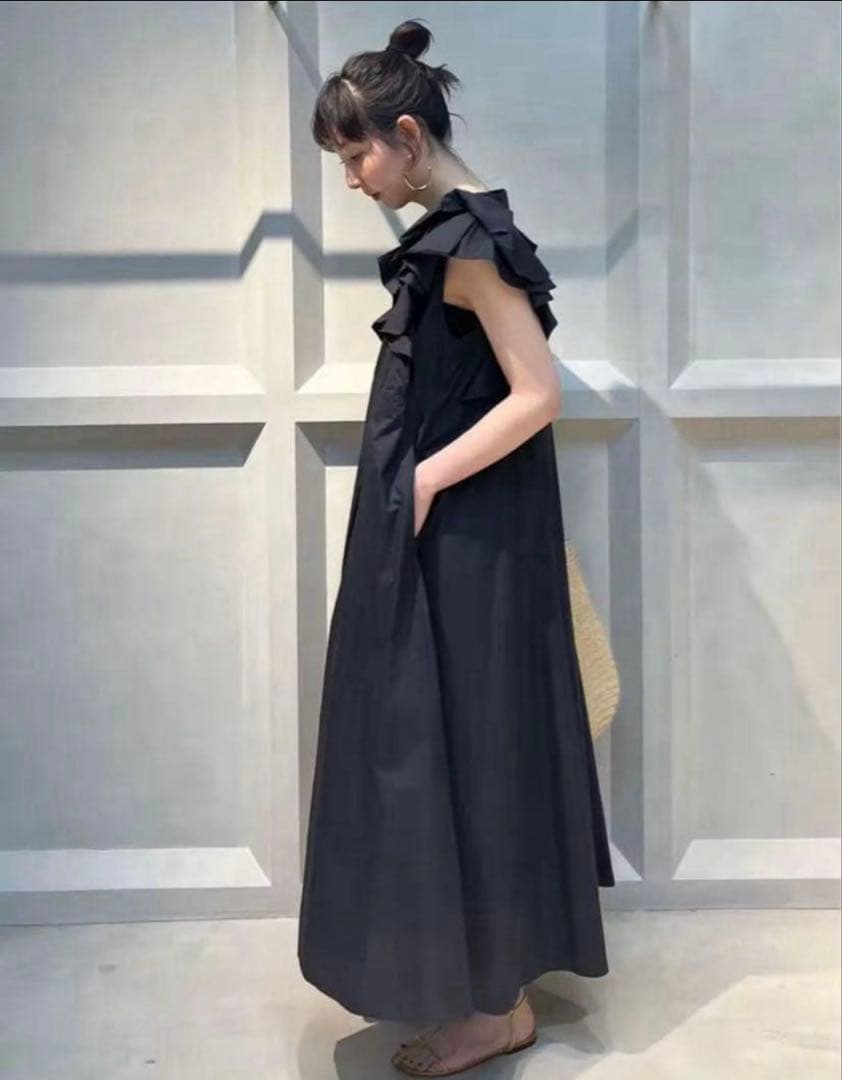 【新品タグ付き】カレンソロジー　ポプリンラッフルワンピース